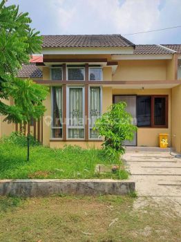 Rumah asri dekat taman di Park View Residence Citra Raya