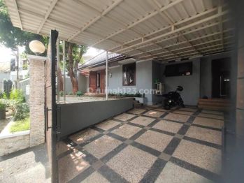 Rumah Usaha di area Radio Dalam