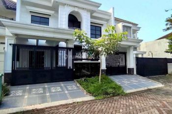 Rumah Mewah Design Modern 2 Lantai Plus Rooftop di Araya Golf Malang Dn545
