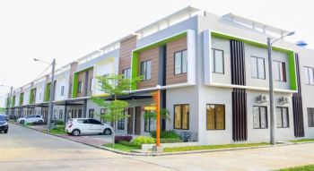 Rukost Karawang Barat 2 Lantai 10 Kamar Tidur Termasuk Kamar Mandi Dal