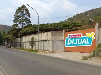 Gudang Murah siap pakai lokasi strategia di Kerkoff hanya 10 menit dari Exit Tol