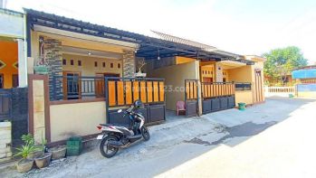 Rumah Second Bagus Terawat Kadipiro Solo