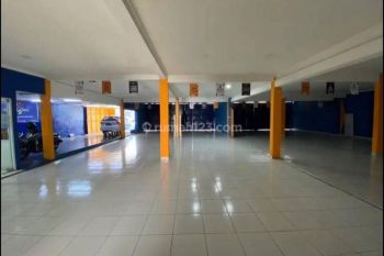 Disewakan Bangunan Ex Showroom Mobil Di Raya Utama Serpong