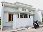 thumbnail-rumah-cantik-semi-klasik-finishing-gedongan-colomadu-0