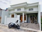 thumbnail-rumah-cantik-semi-klasik-finishing-gedongan-colomadu-2