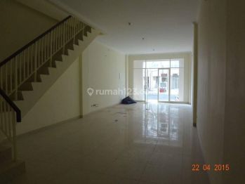 Disewakan Termurah Ruko Green Lake City 4.5 x 15