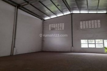 Gudang di Gudang Kawasan Bizpoint, Cikupa 320 m²