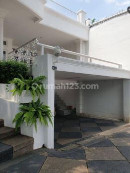 FOR RENT SPLIT HOUSE WITH SWIMMING POOL @CIPETE