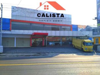 Disewakan Gedung ex Showroom di Jl Utama di banguntapan Bantul Yogya