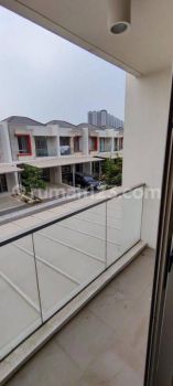 Rumah 2 Lantai semi furnish pantai indah kapuk cluster hawai PIK2