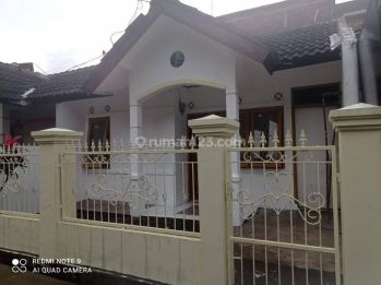 Rumah Minimalis Cocok Untuk Pasangan Muda Di Komplek Permata Biru