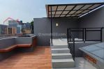 thumbnail-rumah-cluster-di-jagakarsa-3-lantai-full-furniture-rooftop-jacuzzi-5