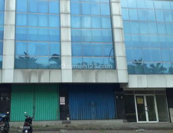Ruko 3 Lantai Ex Kantor Full Furnished Siap Pakai di BSD
