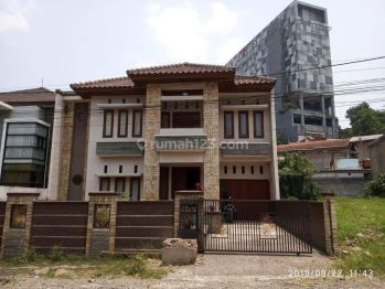 Rumah 2lt di Komplek Cipaku Indah Setiabudi Bandung,