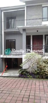 Disewakan Rumah 2 Lantai Dalam Perumahan di Cilangkap Jakarta