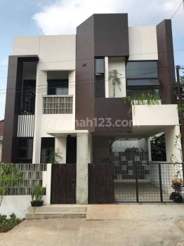 Rumah Baru Bagus Modern dalam Perumahan Jatiasih