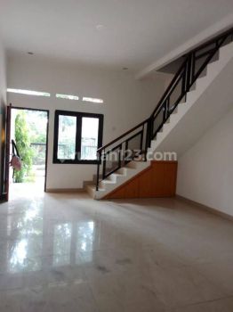 Rent Rumah: Rumah baru minimalis