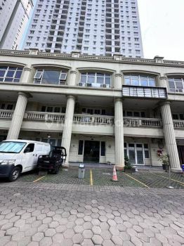 Rukan 3 Lantai di Rukan Pallazo Jl.Benyamin Sueb Blok BI No.5 Kelurahan Kebin