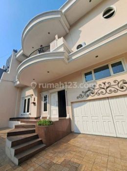 Rumah Bagus di Pluit, Lokasi Oke, Nego