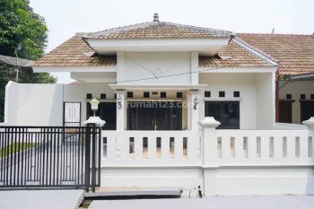 Rumah Luas Hook Murah di Villa Nusa SHM Siap Kpr