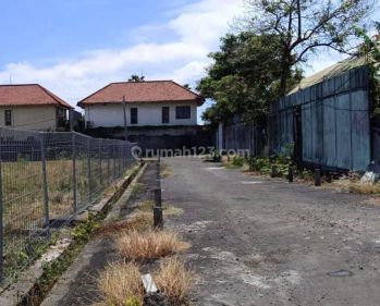 Tanah Premium 240m2 di Batu Belig Seminyak Badung Bali