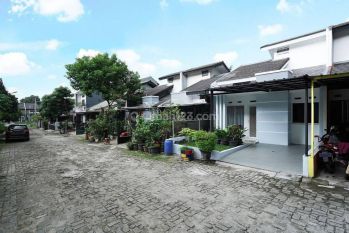 Dijual Murah Rumah 2 Lantai Dekat Dengan Lrt, Harga All In, Siap Huni di