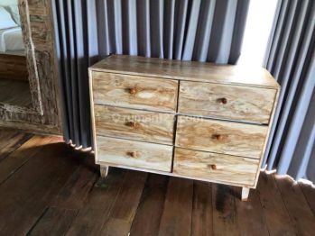 Disewakan villa di pantai 5 view sawah model joglo