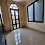 thumbnail-rumah-2-lantai-sudah-renovasi-di-kota-wisata-6