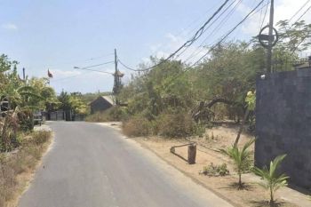 Tanah Raya Pantai Suluban Pecatu Kuta Selatan Badung Bali