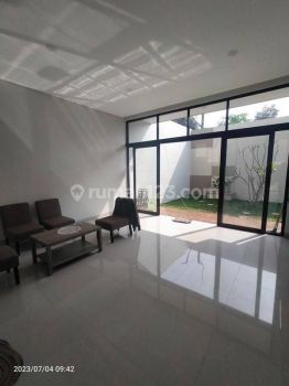 Rumah Baru Dua Lantai Minimalis Modern Di Sayap Batununggal