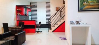 Rumah 2 Lantai di Sewakan Dengan Isi Nya , Udara Yang Masih Sejuk di Sentul