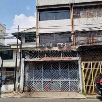 di RUKO KOMERSIAL AKTIF STRATEGIS. Jalan Alaydrus No.70 C, Kelurahan Petojo Kota