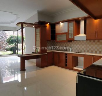 Rumah Dijual Mewah Nyaman Siap Huni di Batununggal