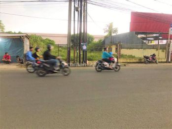 Tanah Tepi Jalan Strategis Area Keradenan Cibinong Dekat Pemda