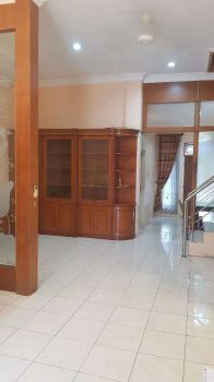 Sell Rumah: RUMAH DISEWAKAN