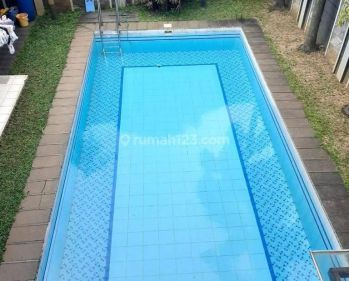 Rumah Dijual di Sukamulya Pasteur Ada Kolam Renang
