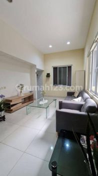 Di jual murah rumah pluit 10x22 full furnished rapi n nyaman siap huni