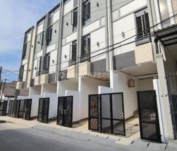 Non.671 Rumah New 3 Lantai Kepa Duri Jakarta Barat