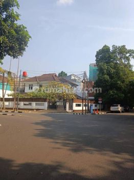 Disewakan Rumah 2 Lantai Semi Furnished Bisa Untuk Kos asrama