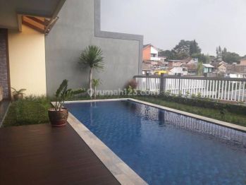 Di jual rumah lux fullyfurnish di ciumbuleuit bandung utara