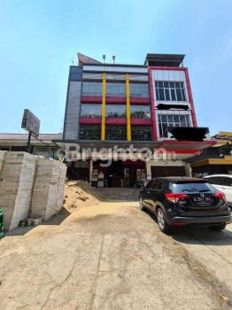 Ruko 4 Lantai gandeng 2 plong + Lift di Jl. Raya Boulevard Kelapa Gading, Utara