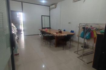 Ruko + Gudang di Taman Palem Lestari