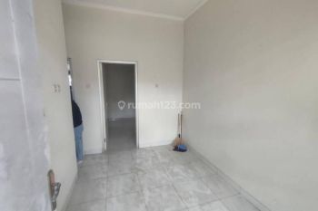 Strategis Rumah Hook Dua Lantai Di Antapani Bandung M10 21