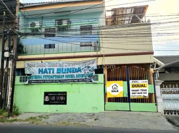 Rumah 2 Lantai di Darmo Indah, Surabaya Barat