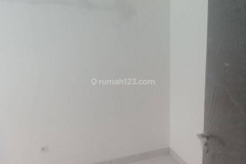 Rumah 3 lantai golf island brand new siap huni