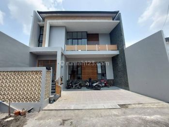 Rumah Baru 2 Lantai Siap Huni di Ngaglik Sleman Area Jakal Km 10