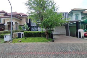 Rumah Semi Furnish 2 Lantai di Pakuwon Indah Dekat PTC