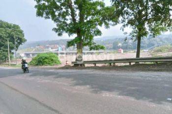 Tanah dekat ke stasiun kereta cepat