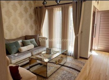 Jual rmh 3 lt split level setramurni ada kolam renangnya