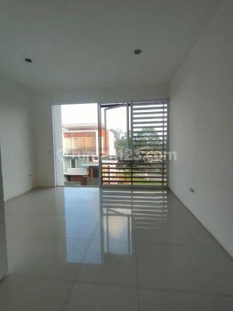 Rumah Di Citra 8 Jakarta Barat Ukuran 8x18m 3 Lantai 65jt Per Thn